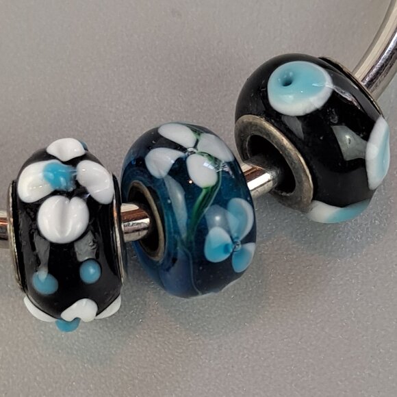 Silver Open Bracelet w/Removeable Lampwork Beads - Picture 9 of 11